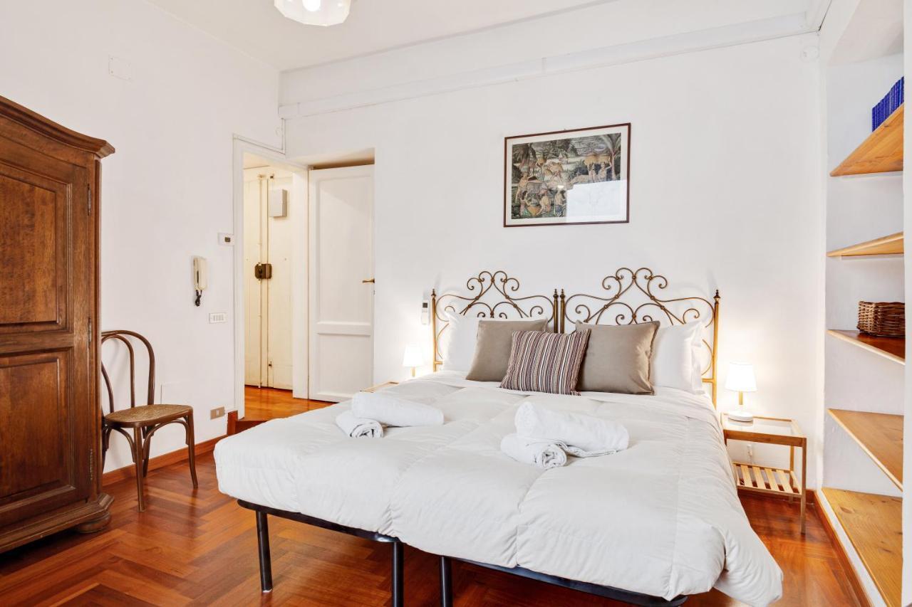 Porta Rossa Apartments Near Ponte Vecchio 피렌체 외부 사진
